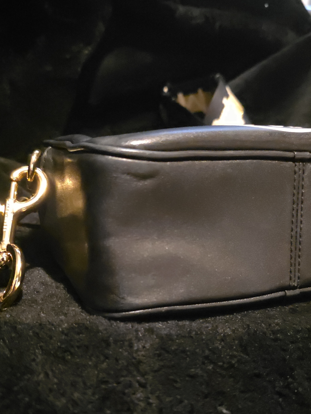 Marc Jacobs Black Crossbody Bag with Gold Logo Accent - Picture 3 of 6